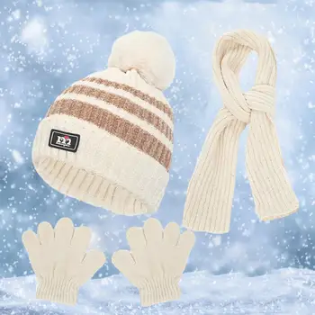 Ветрозащитная теплая шапка для малышей, вязаная шапка с меховыми шариками, теплая утолщенная вязаная шапка, шарф, перчатки, комплект для мальчиков и девочек, осень Изображение 2