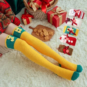 Осенне-зимние рождественские носки выше колена из кораллового бархата с мультяшными объемными женскими бархатными носками для сна