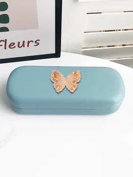 Складная коробка для очков из матового полиуретана - светло-серебристый декор в виде бабочки, золото