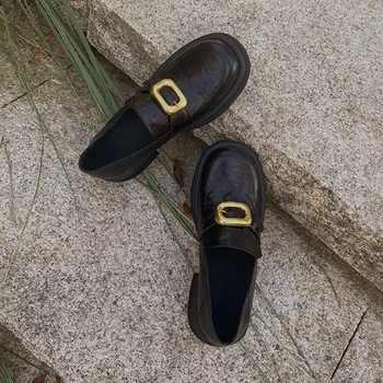 Хэйхайские мокасины с круглой головкой 2023 Года, четыре сезона Можно носить Новую модную обувь в стиле ретро, обувь на платформе с пряжкой для ремня, женские туфли на платформе Изображение 2