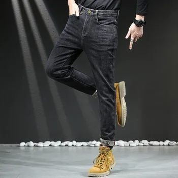 2023 Новые мужские джинсы Карандаш Классические повседневные хлопчатобумажные джинсы для бега трусцой Уличная одежда Высококачественные джинсовые брюки Черные брюки с застежкой-молнией Изображение 2