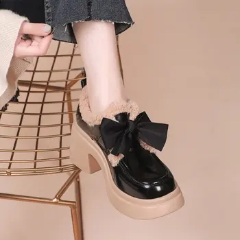 Зимние Японские милые туфли на платформе, женские теплые плюшевые туфли с бантом, винтажные Кавайные женские однотонные Повседневные удобные туфли 2024