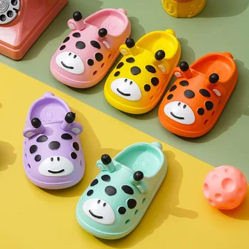 Летние детские сабо для мальчиков и девочек, тапочки с кроликом, нескользящая пляжная обувь, Дышащая обувь с отверстиями, Спортивная обувь для мальчиков и девочек, детская обувь