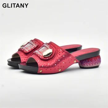Модные итальянские женские пикантные туфли-лодочки красного цвета на низком каблуке, стразы, большие размеры от 37 до 43, высококачественная женская обувь без застежки для вечеринок