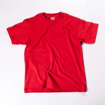 футболки красные